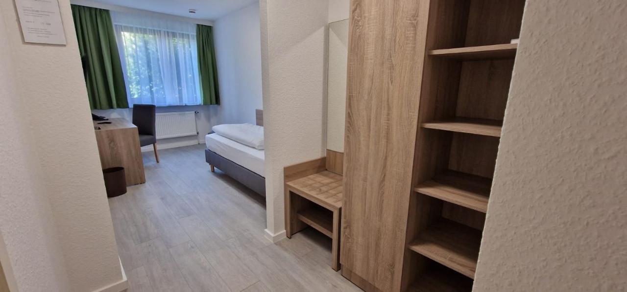 Hotel Ladage フランクフルト エクステリア 写真