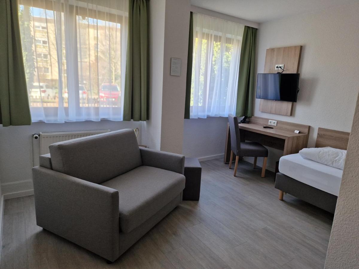 Hotel Ladage フランクフルト エクステリア 写真