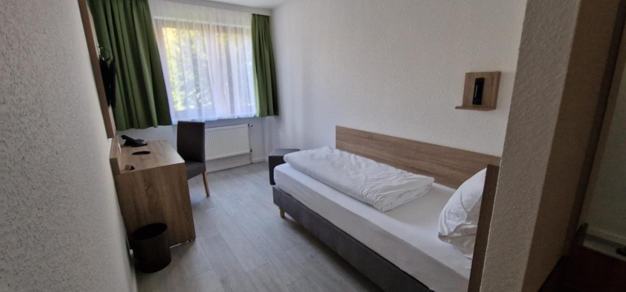 Hotel Ladage フランクフルト エクステリア 写真