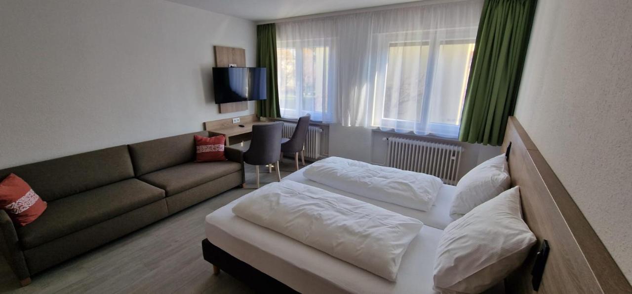 Hotel Ladage フランクフルト エクステリア 写真