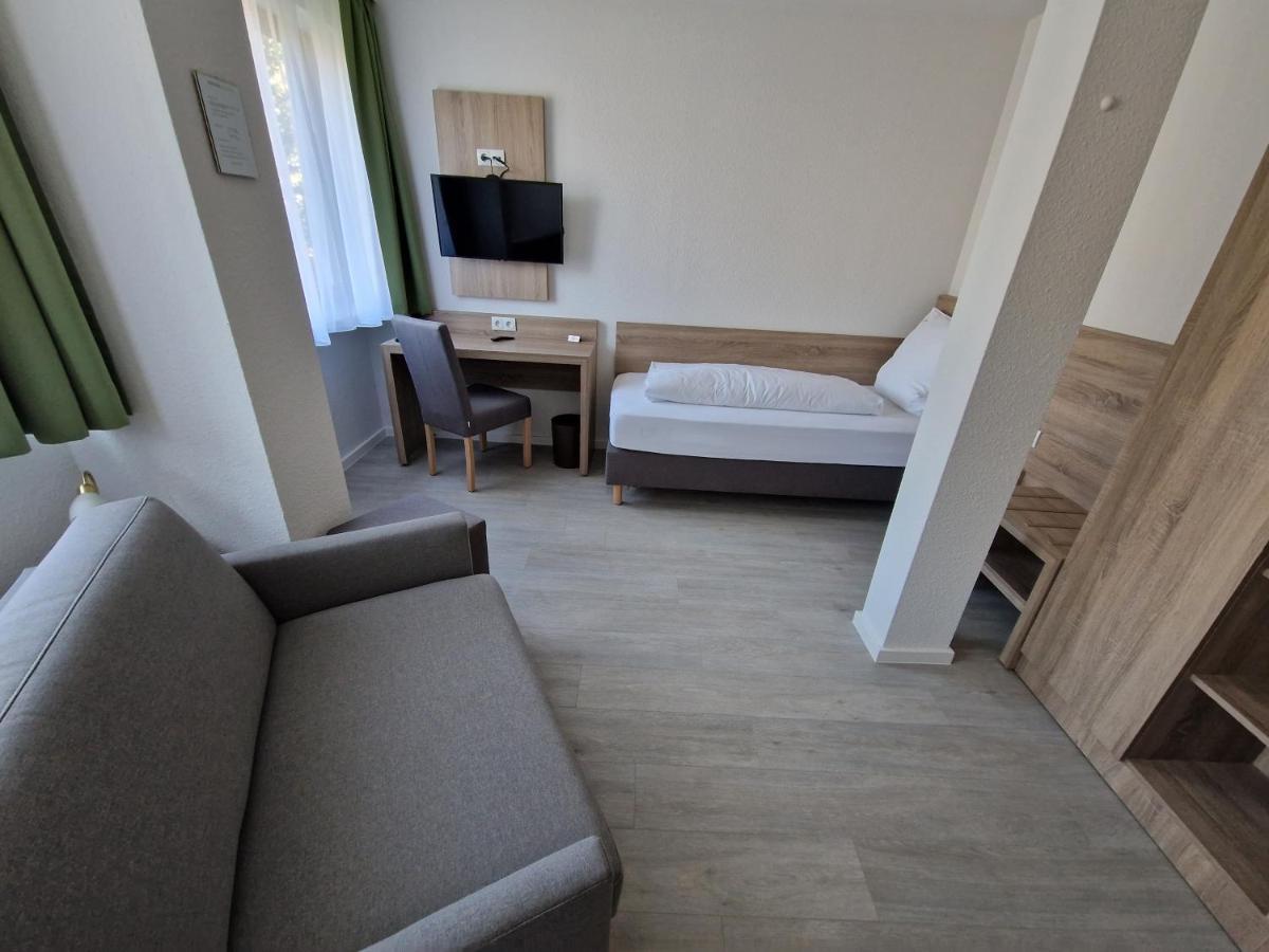 Hotel Ladage フランクフルト エクステリア 写真